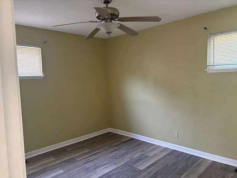 1318 Ranchland Dr — Photo 17