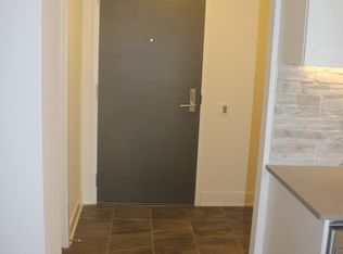 429 Mackay St #216, Ottawa, ON K1M2C5