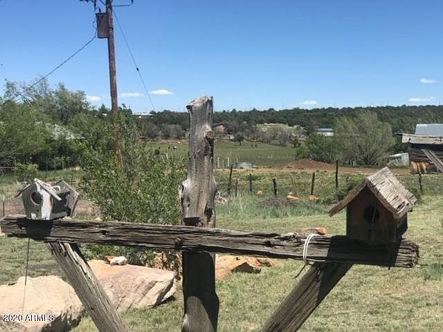 2nd image of 41 N White Mountain Rd