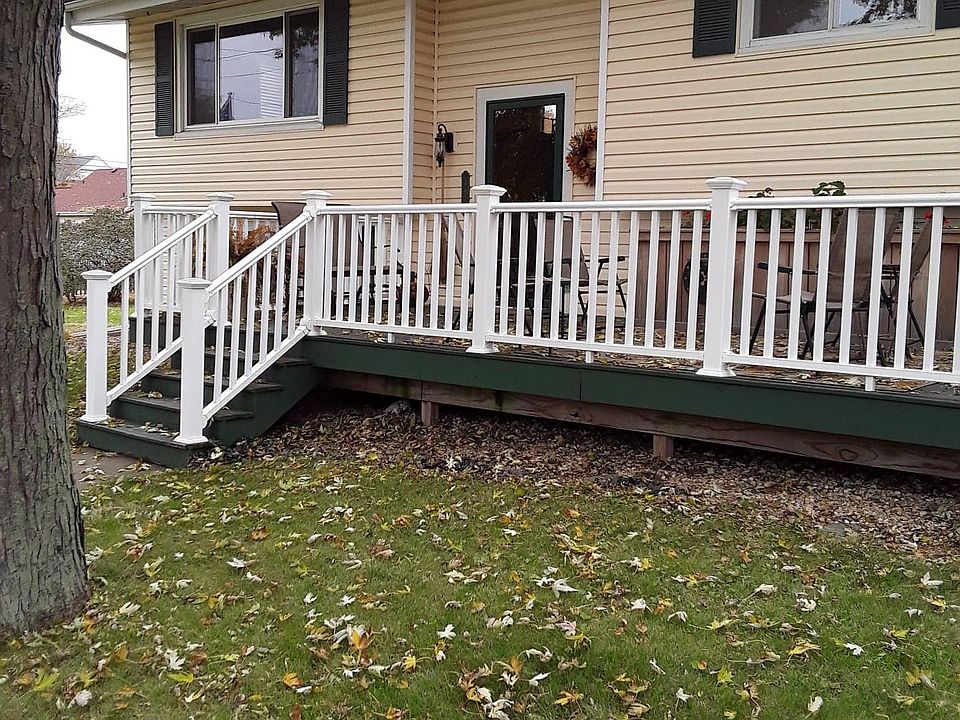 Shaded & HUGE front porch