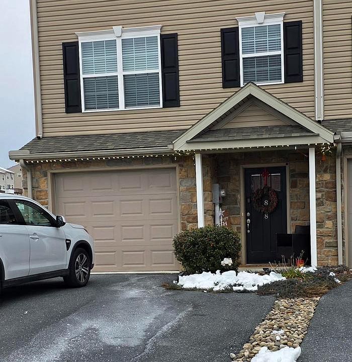 1st image of 848 Gregs Dr