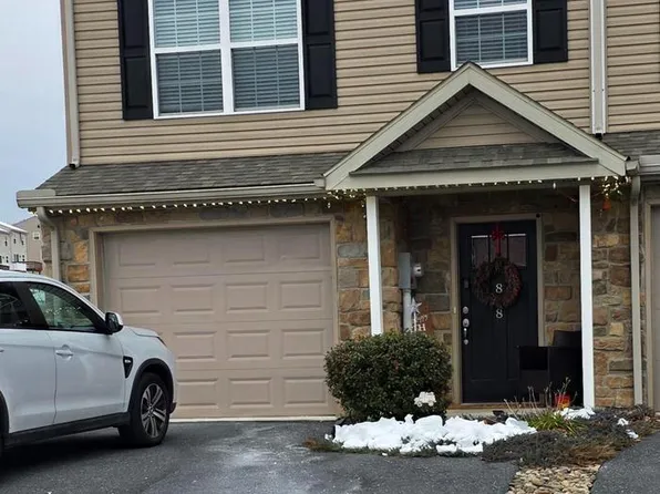 848 Gregs Dr, Harrisburg, PA 17111