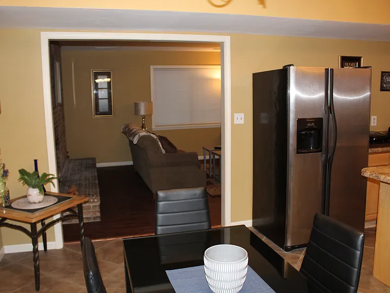 405 Mimosa Ct #6 — Photo 6
