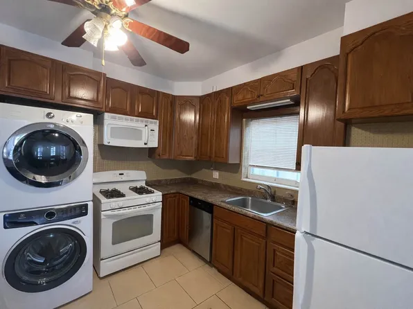 21-72 33rd Street image 1 of 6