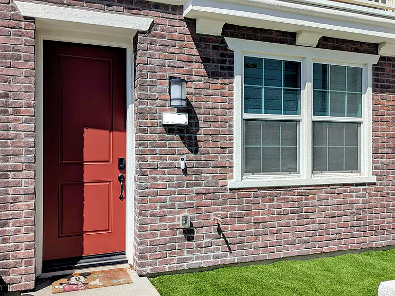 Crimson Dr — Photo 2