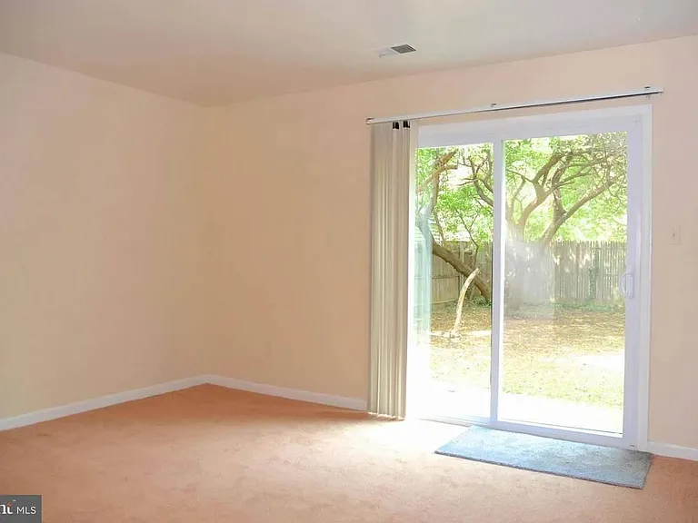 508 E Windsor Ave #B — Photo 3