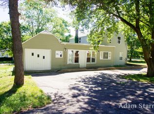 433 Clark St NW, Comstock Park, MI 49321