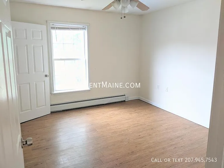 40 Vafiades Ave #4 — Photo 3