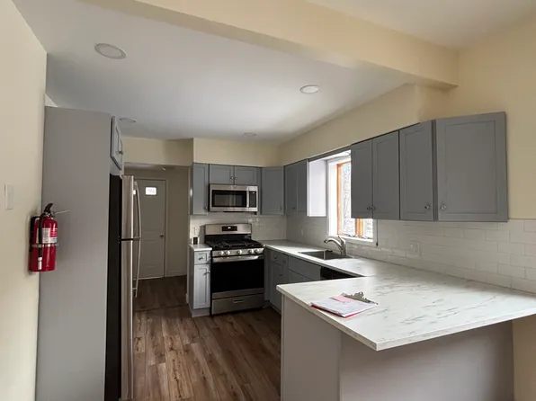 225 E Northfield Rd #2, Livingston, NJ 07039