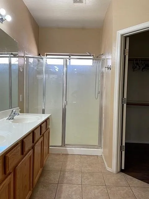 3 bed, 1500 sqft, $1,900 — Photo 4