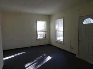 76 W Pacemont Rd, Columbus, OH 43202