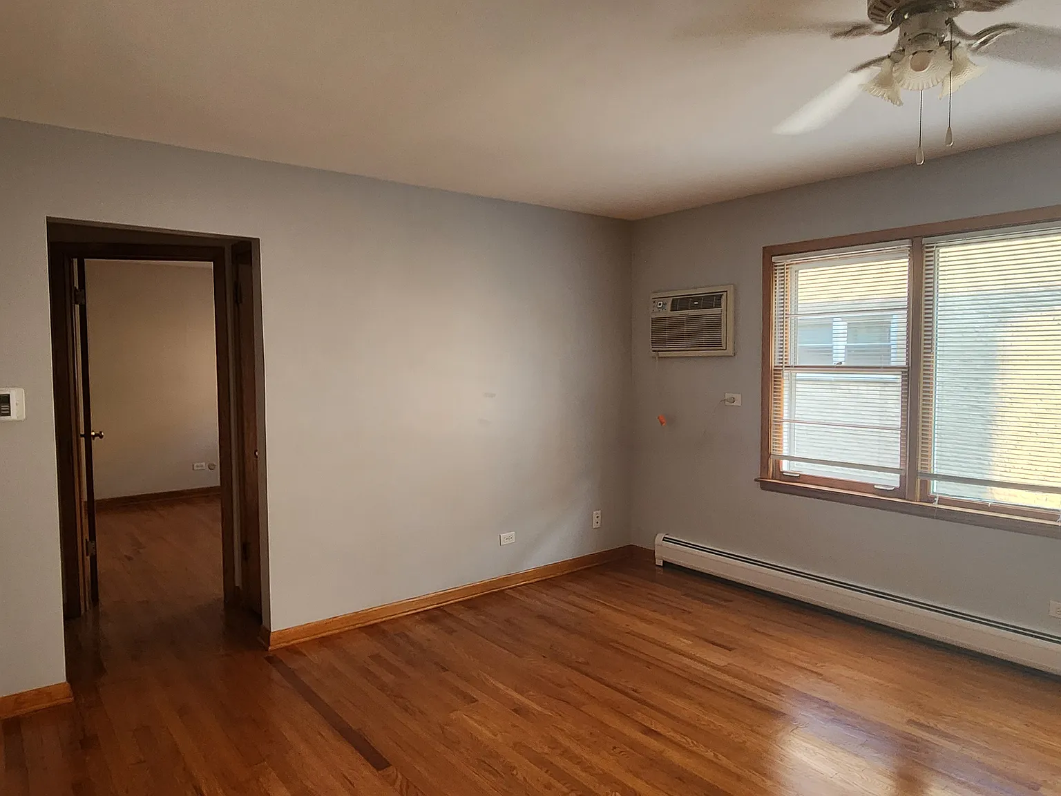 2 bed, 1200 sqft, $1,800 — Photo 3