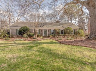 513 Lansdowne Rd, Charlotte, NC 28270