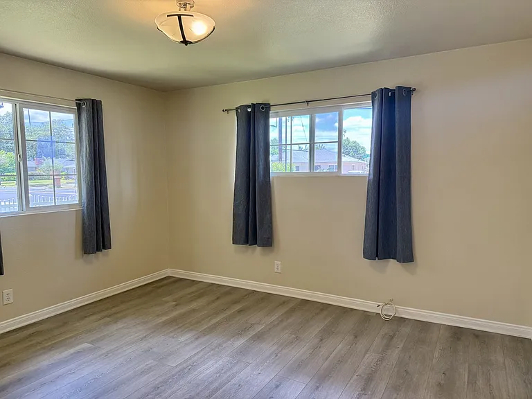 6074 Palm Ave — Photo 12