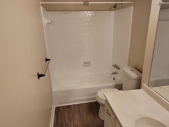 3rd image of 2462 Lehaven Dr #0