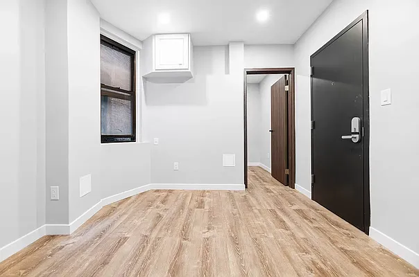 Rented by REAL New York | media 10