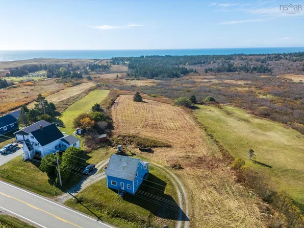 5241 Highway 1, Salmon River, NS B5A 5B2