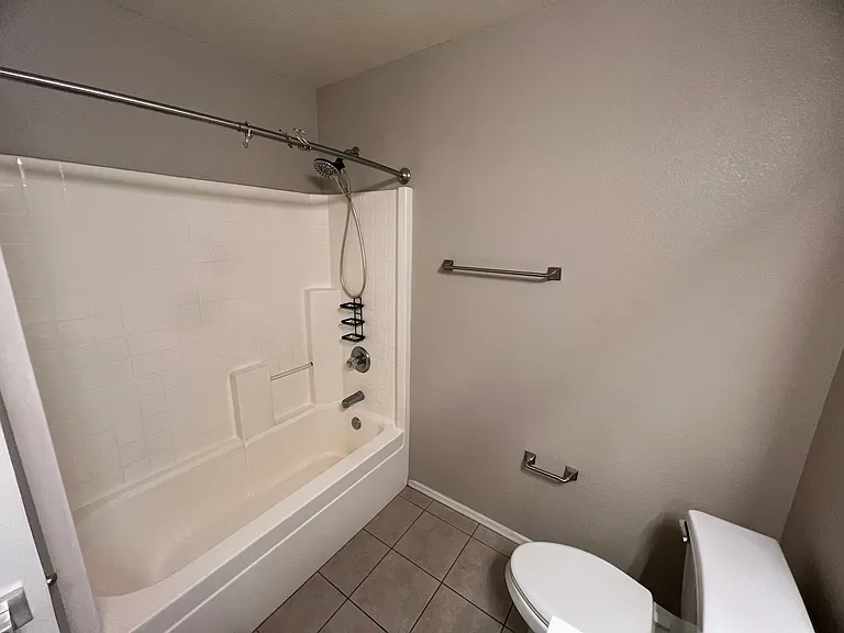 13709 W Cottonwood St — Photo 32