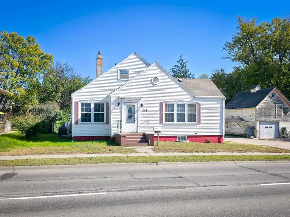 208 N 13th St, Norfolk, NE 68701