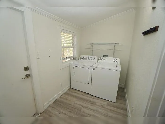 2511 W Fig St — Photo 15