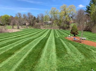 3 Willow Ln, Londonderry, NH 03053