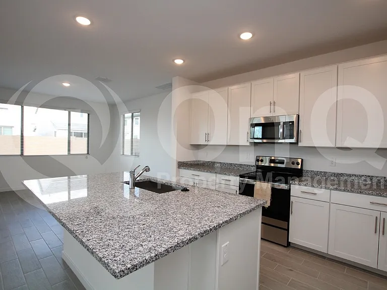 7442 W Nicolet Ave — Photo 2
