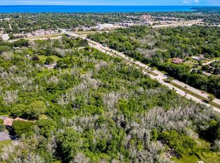 1050 W Good Hope Rd, River Hills, WI 53217