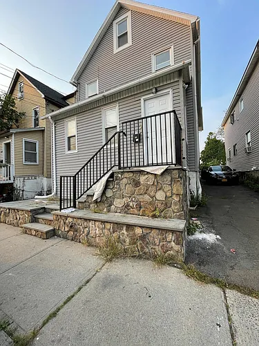 238 Ludlow St #1 Photo 1