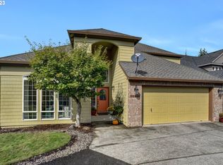 10866 SE Happy Valley Dr, Happy Valley, OR 97086