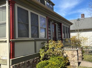 19 Mann Ave APT 1, Newport, RI 02840