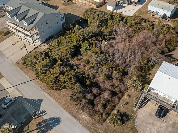 2nd image of 109 Robin Avenue