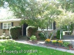 956 Carson St, Hazleton, PA 18201