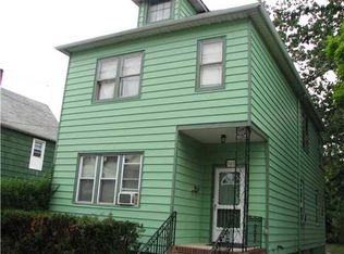 303 Ridgeley St, Perth Amboy, NJ 08861