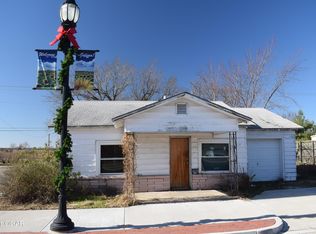 118 S Main St, Galena, KS 66739