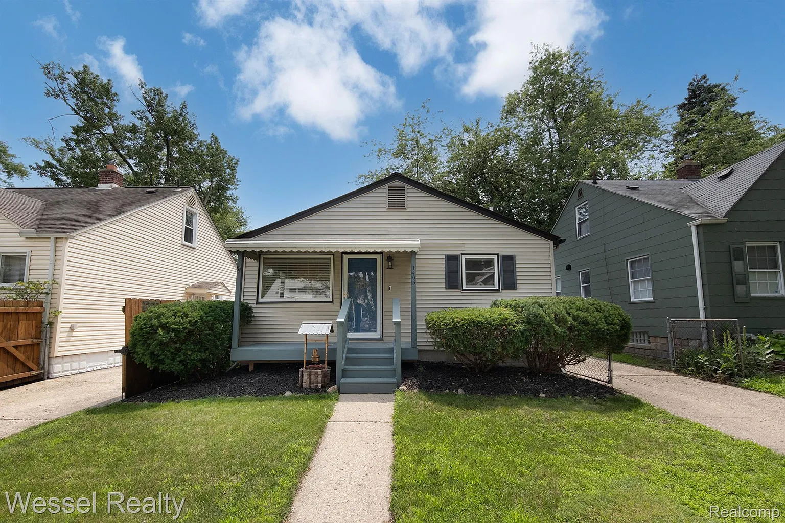 1405 Marie St photo 1