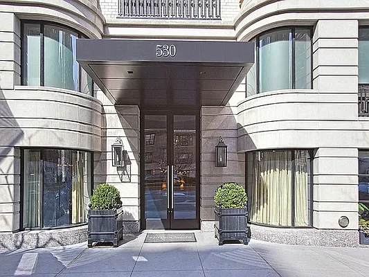 Rented by Sotheby's International Realty | media 16