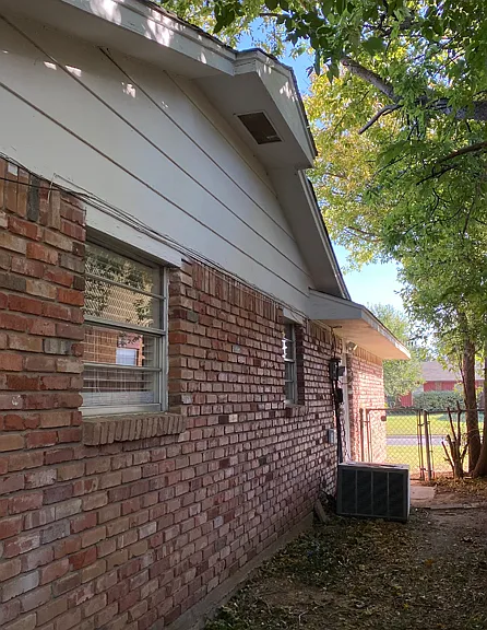 5709 NW Briarwood Dr — Photo 25