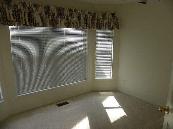 3rd image of 1552 Treyborne Cir #1