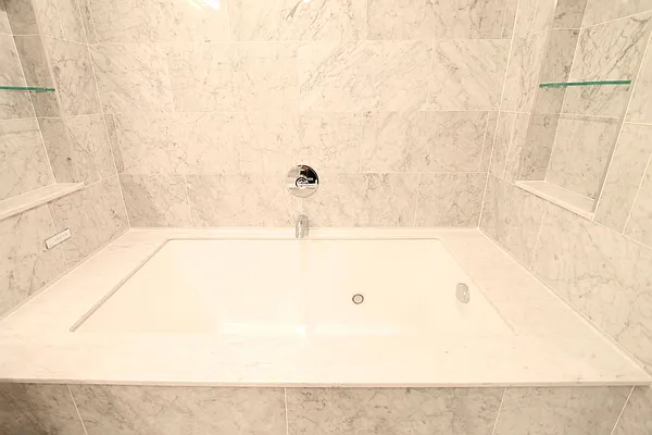 Rented by True Lofts New York LLC | media 33