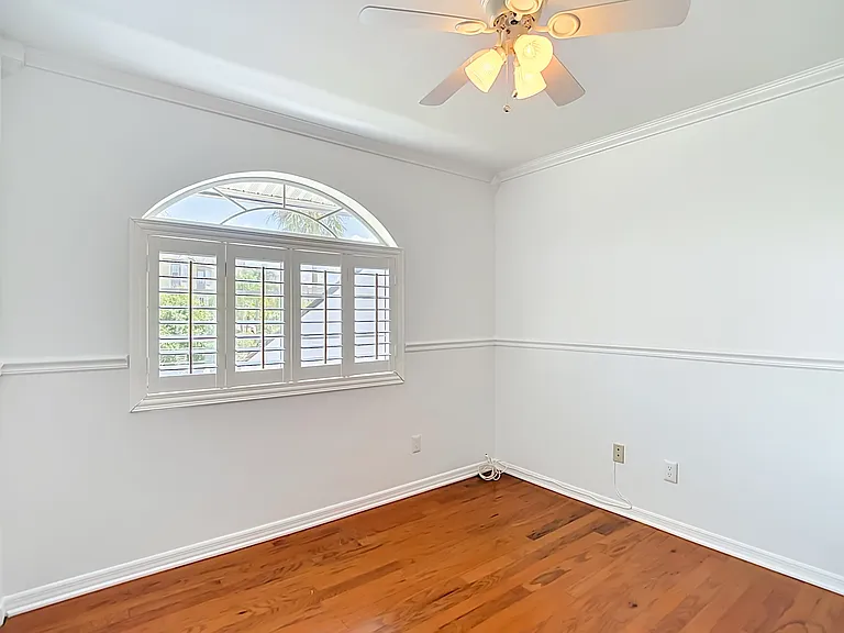 8733 Bay Pointe Dr — Photo 37
