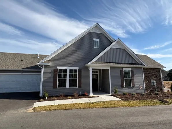 224 Saint Pauls Ave, Smithfield, VA 23430