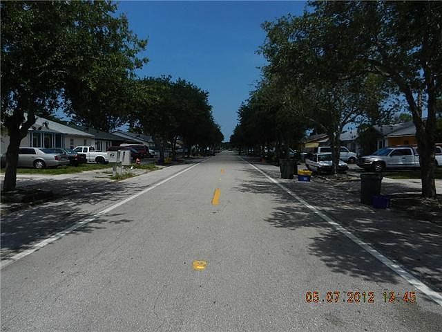2nd image of 5853 S 37th Ct
