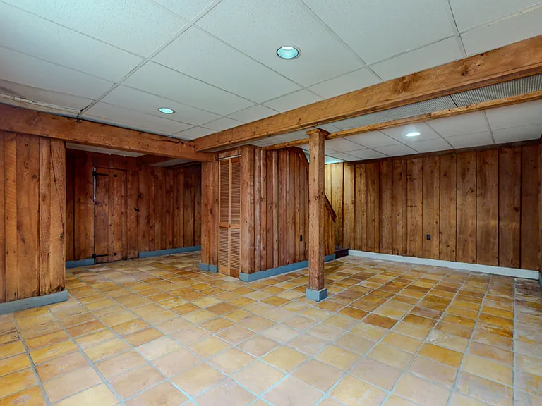 677 Garfield Ave — Photo 29