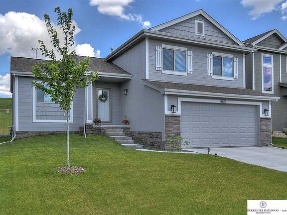 2nd image of 4619 N 180th Avenue Cir