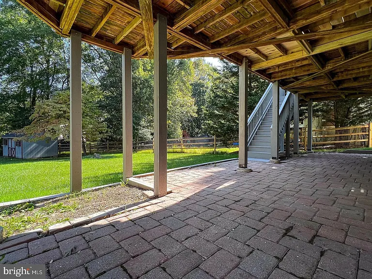 14913 Lear Ln — Photo 32