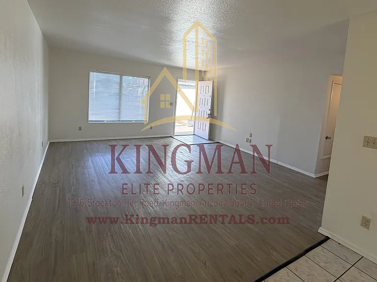 2985 E McVicar Ave — Photo 9