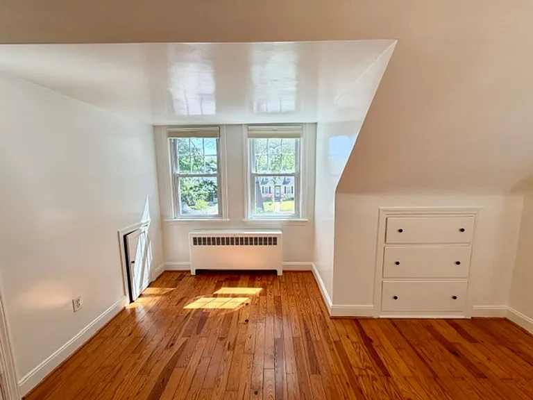 811 Forest Glen Rd — Photo 29