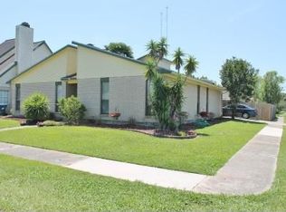 400 Ravine Run Dr, Lafayette, LA 70506