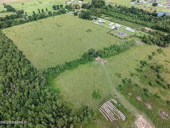 3rd image of 139 Bob Rd