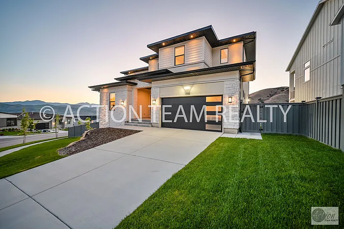 4 bed, 3.5 bath, 3494 sqft, $5,500 — Photo 3